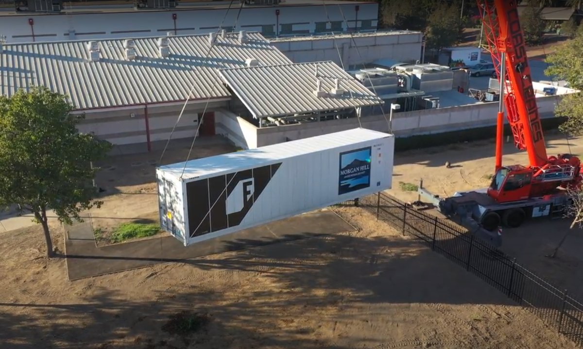 The Morgan Hill Unified School District's hydroponic Freight Farm. (Photo credit: Michael Jochner)